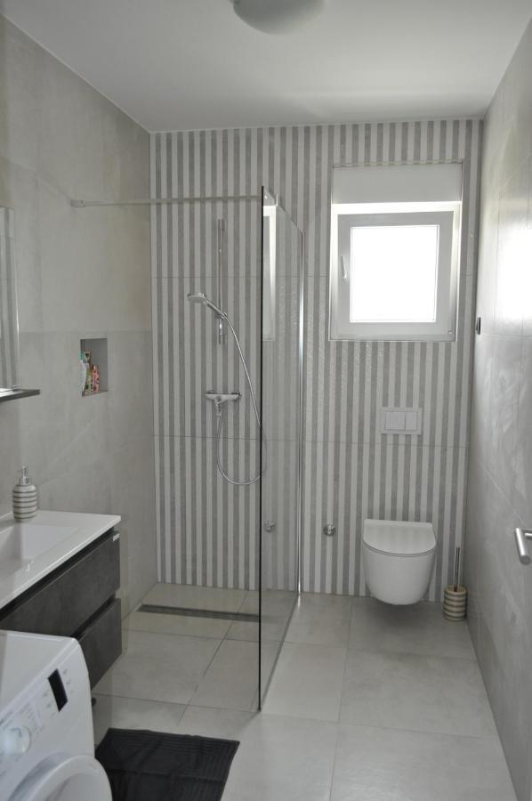Riodia Seaview Stay Примоштен Экстерьер фото