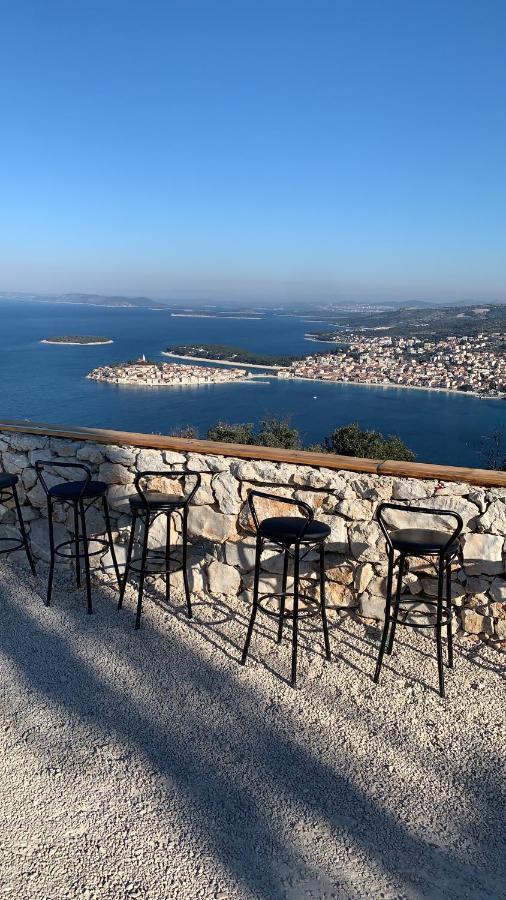 Riodia Seaview Stay Примоштен Экстерьер фото
