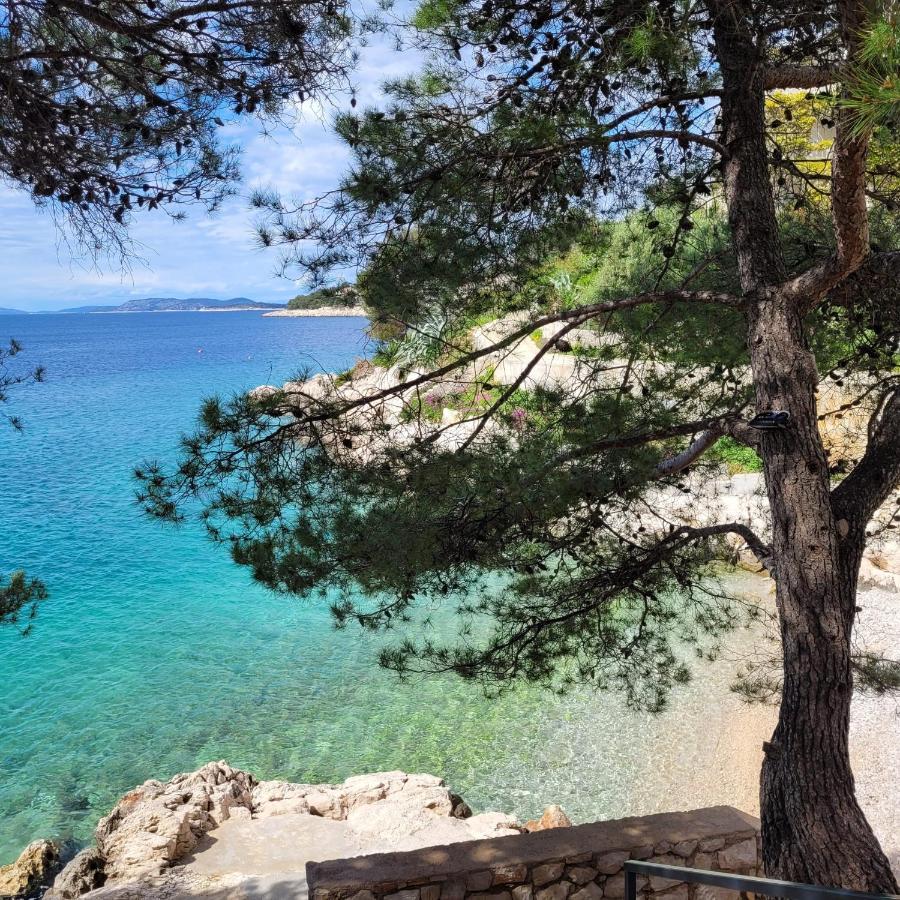 Riodia Seaview Stay Примоштен Экстерьер фото