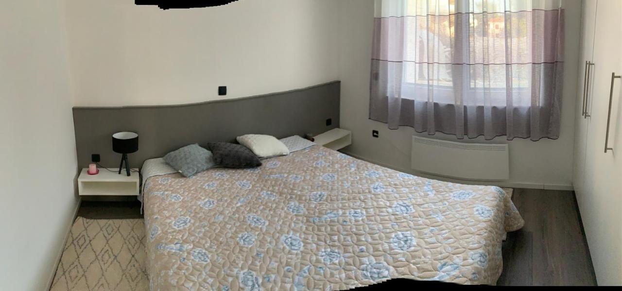 Riodia Seaview Stay Примоштен Экстерьер фото